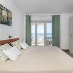 Appartement Dino I Toni Novi Vinodolski