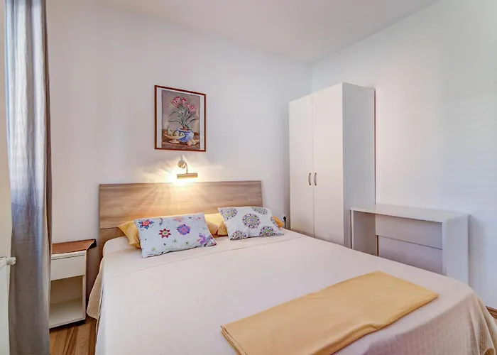 Dino I Toni Apartmán Novi Vinodolski